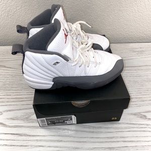 Jordan Retro 12 (sz 3)